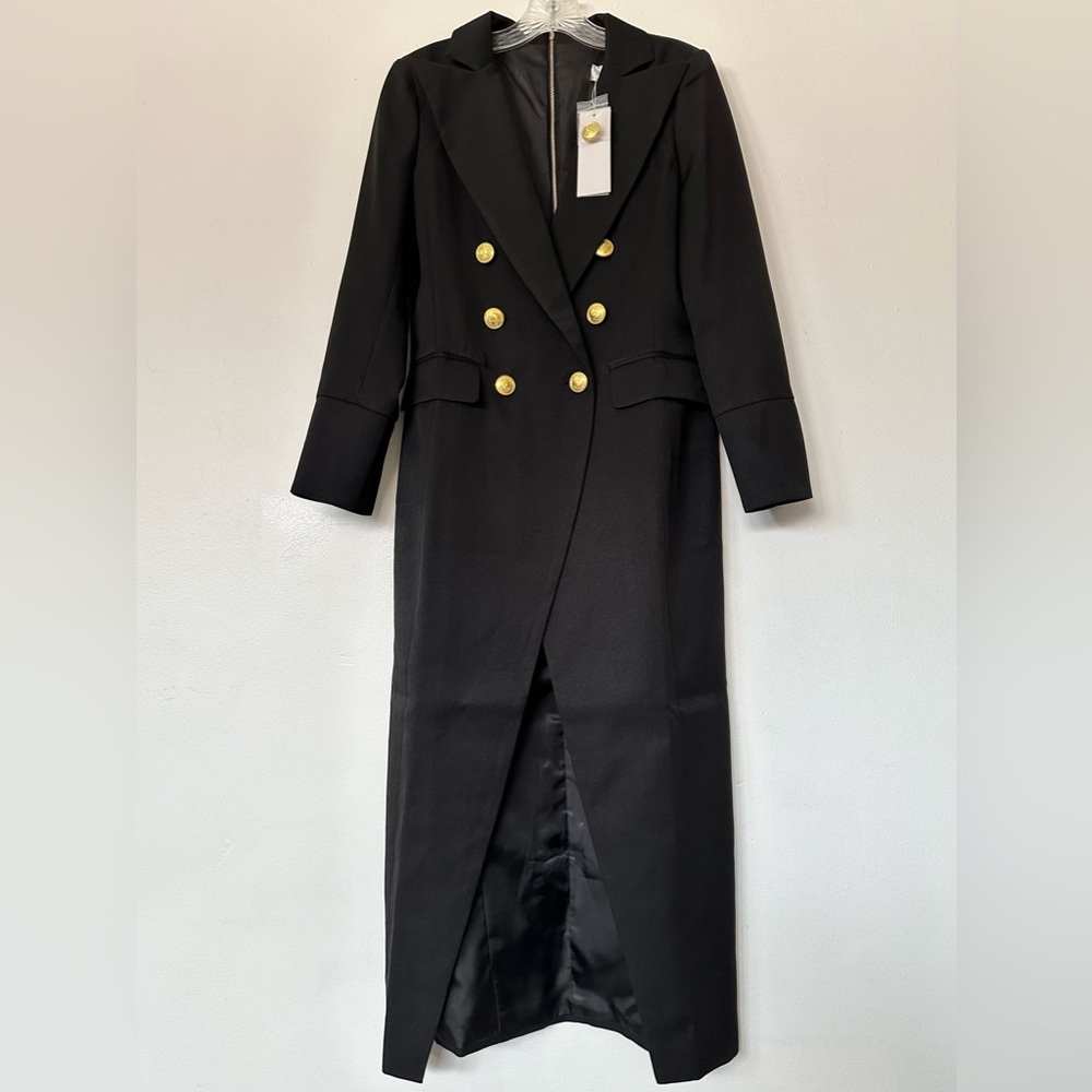 Elegant Black Long Sleeve Dress with Gold Buttons